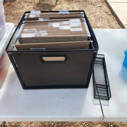 Filing Basket And Folders