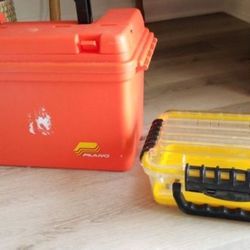 Plano dry boxes