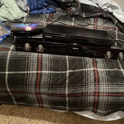 Samsung Sound Bar And 3D Blu Ray Player