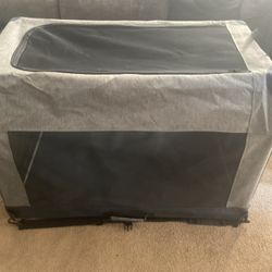 Foldable Dog Kennel With Shoulder Carrying Strap.