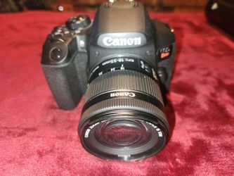 Canon EOS Rebel T8i DSLR