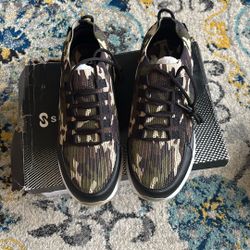 Men’s Golf shoes.  $50 OBO!!! 
