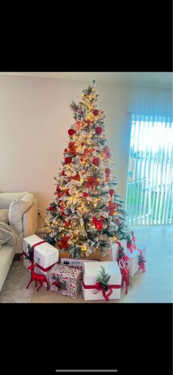 Flocked 7.5 ft Christmas Tree