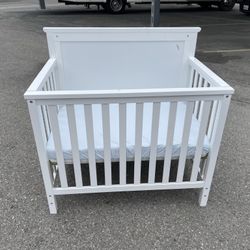Mini Crib