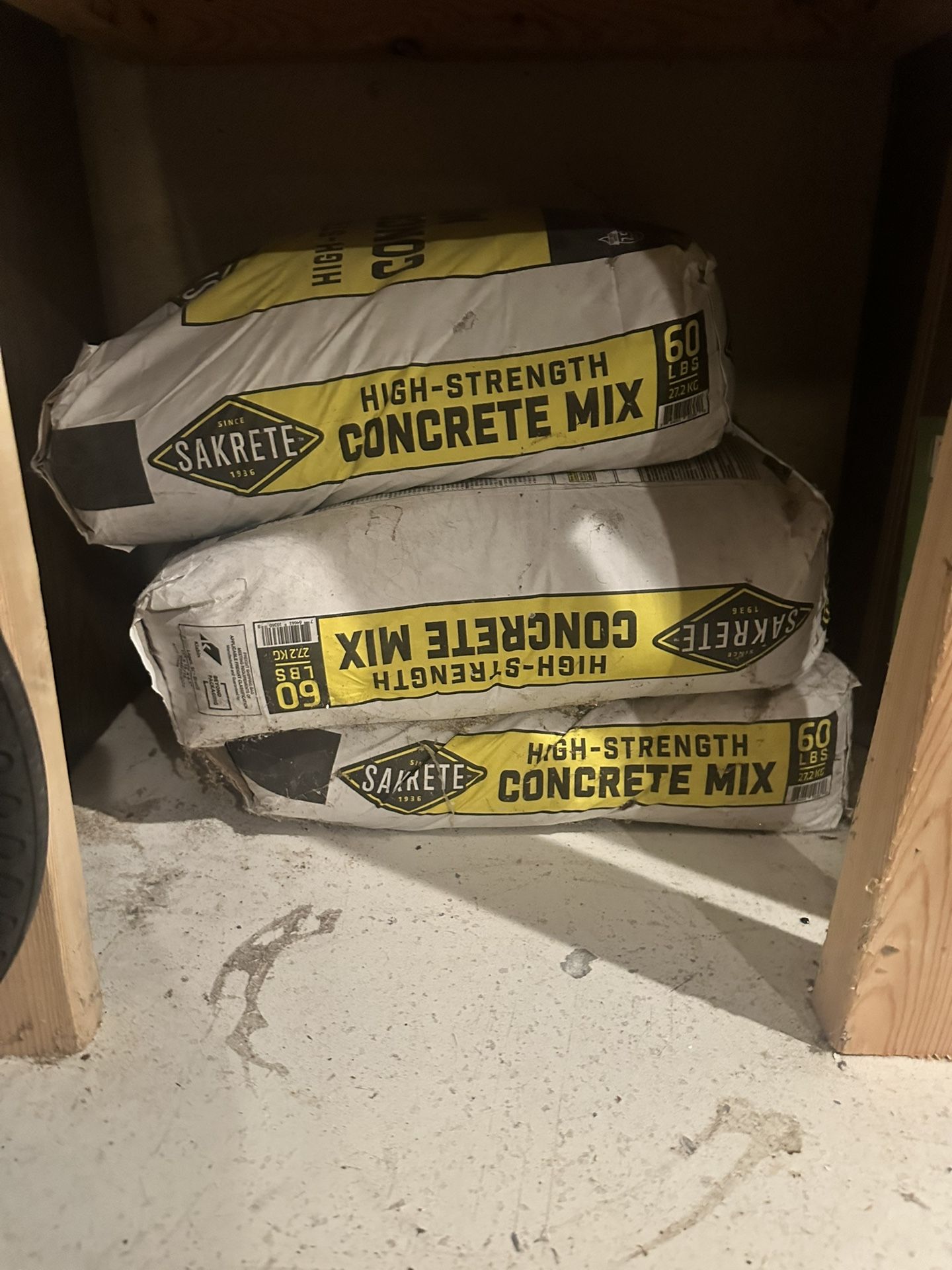 Concrete Mix & Sand Bags