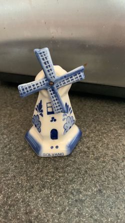 Household General Blue & White Windmill