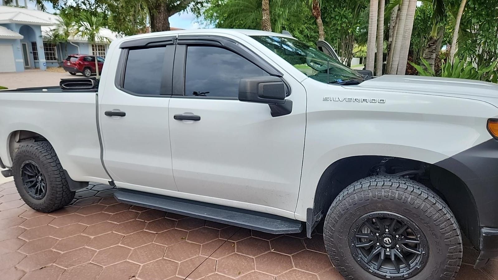 Rines Fuel con neumáticos Y Estribos