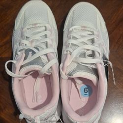 Hi-Tec Pro White Pink Size 6