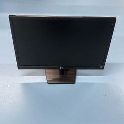 LG Monitor 24”