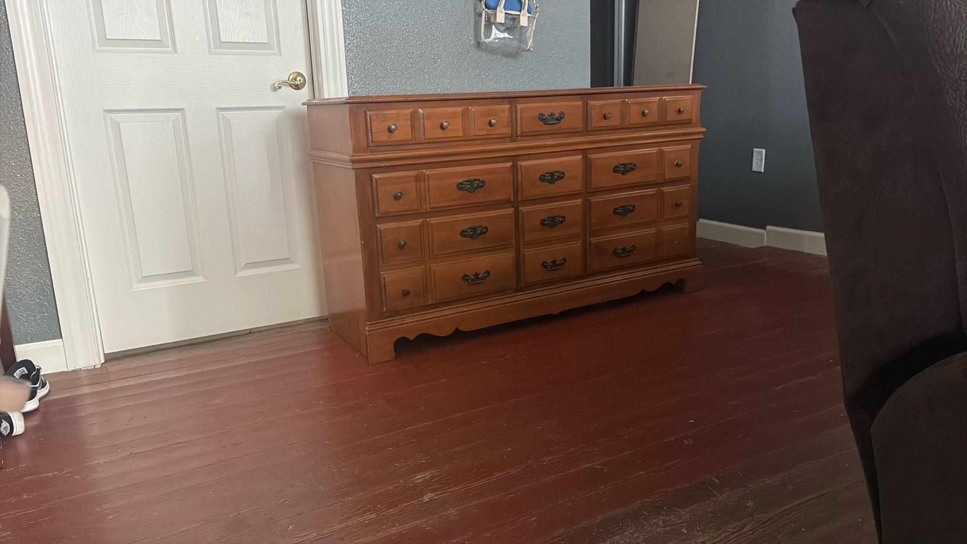 Dresser Mirror Not On The Picture But We Have It