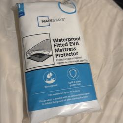 Twin Size Fitted Waterproof Matress Protecter (unopened)