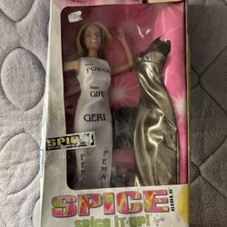 Vintage 1998 Spice Girls Spice It Up Ginger Spice Doll Damaged Box 