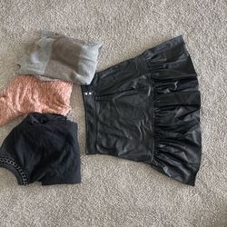 WOMEN’S Clothing bundle 