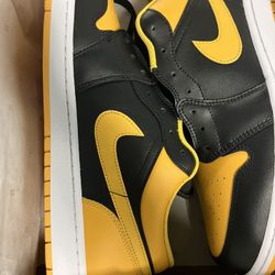 Men’s Retro Jordan 1 Low