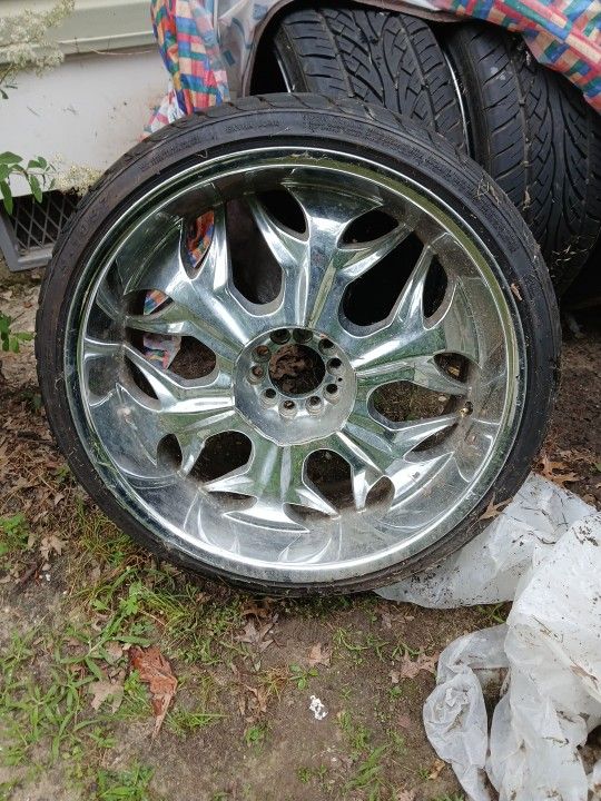 22-in Chrome Wheels And Rims
