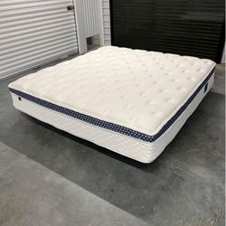 King Size Mattress By Winkbed Luxury Firm Brand $500 