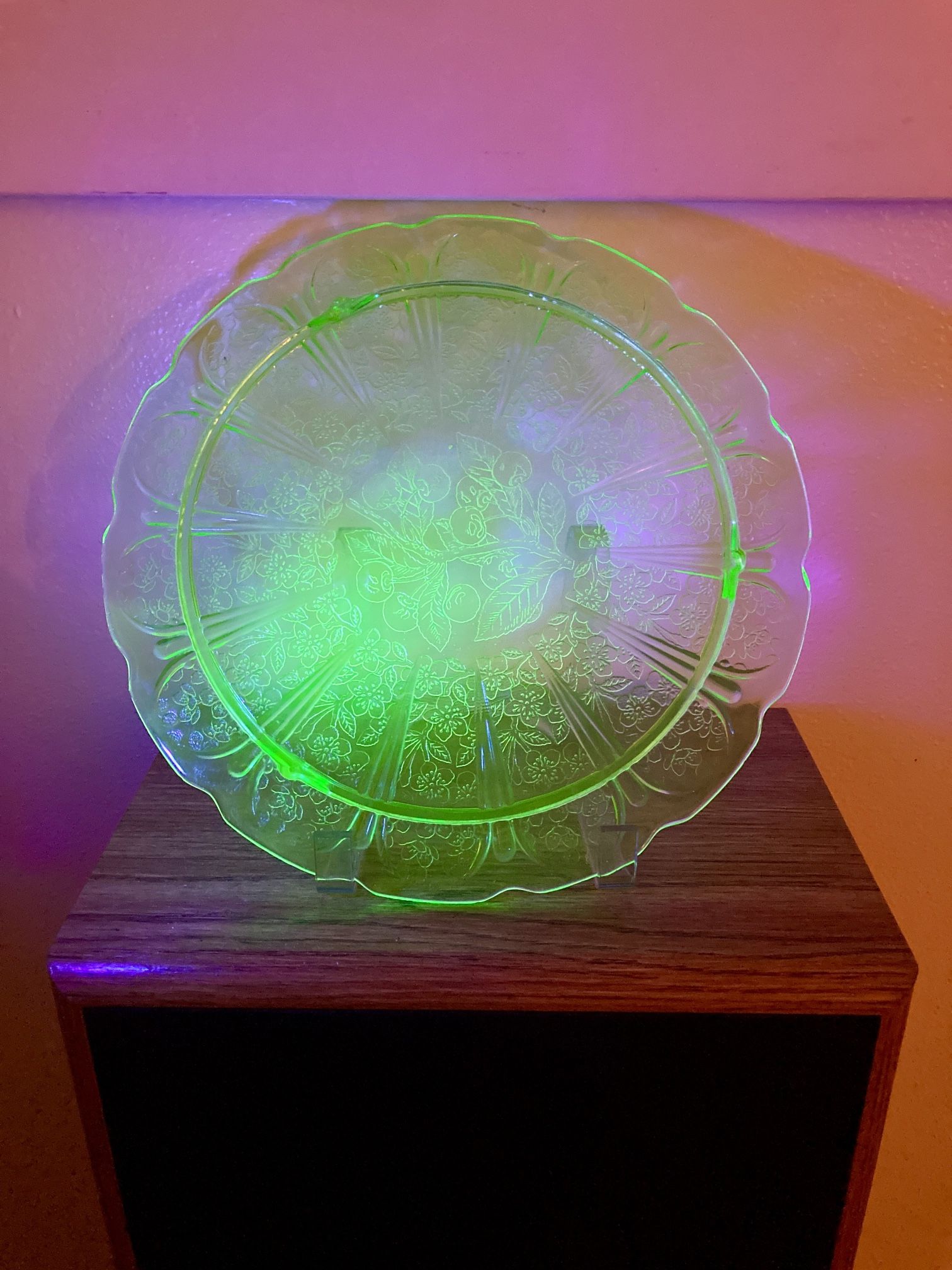 Jeannette Cherry Blossom Green Uranium Depression Glass Footed Cake Plate
