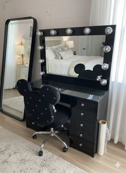 BRAND NEW BLACK HOLLYWOOD MAKEUP VANITY  SAME DAY DELIVERY 