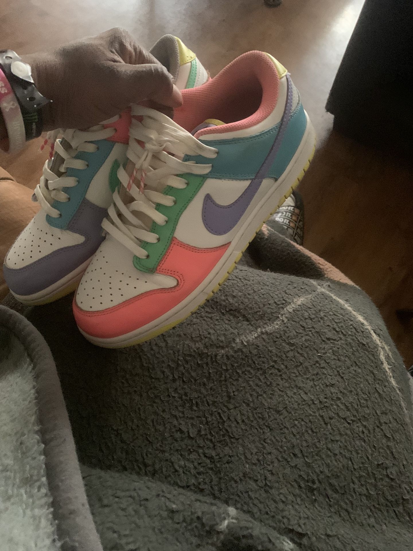 Easter dunks 