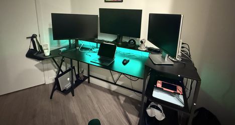 Gaming Desk – SEDETA 70.8” Black L-Shaped (Excellent Condition)