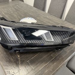 2026 bmw IX PASSENGER HEAD LIGHT ORIGINAL
