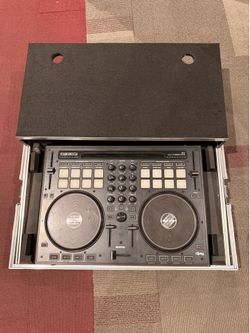 Reloop BeatPad 2 2-deck DJ Controller for Algoriddim DJAY 2