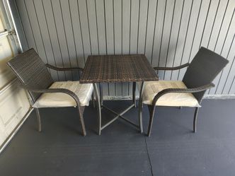 Outdoor patio 3 piece bistro set, wicker table with 2  chairs