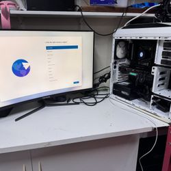 Custom PC + 32in Curved Monitor