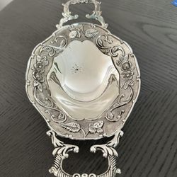 Fine silverplate Oval Shape