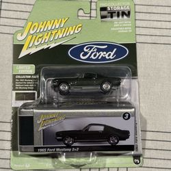 Johnny lightning chase