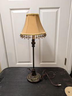 LAMP TABLETOP 23"TALL BRASS BASE