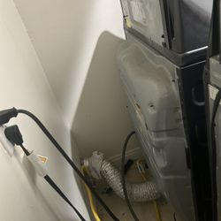 Washer and dryer set