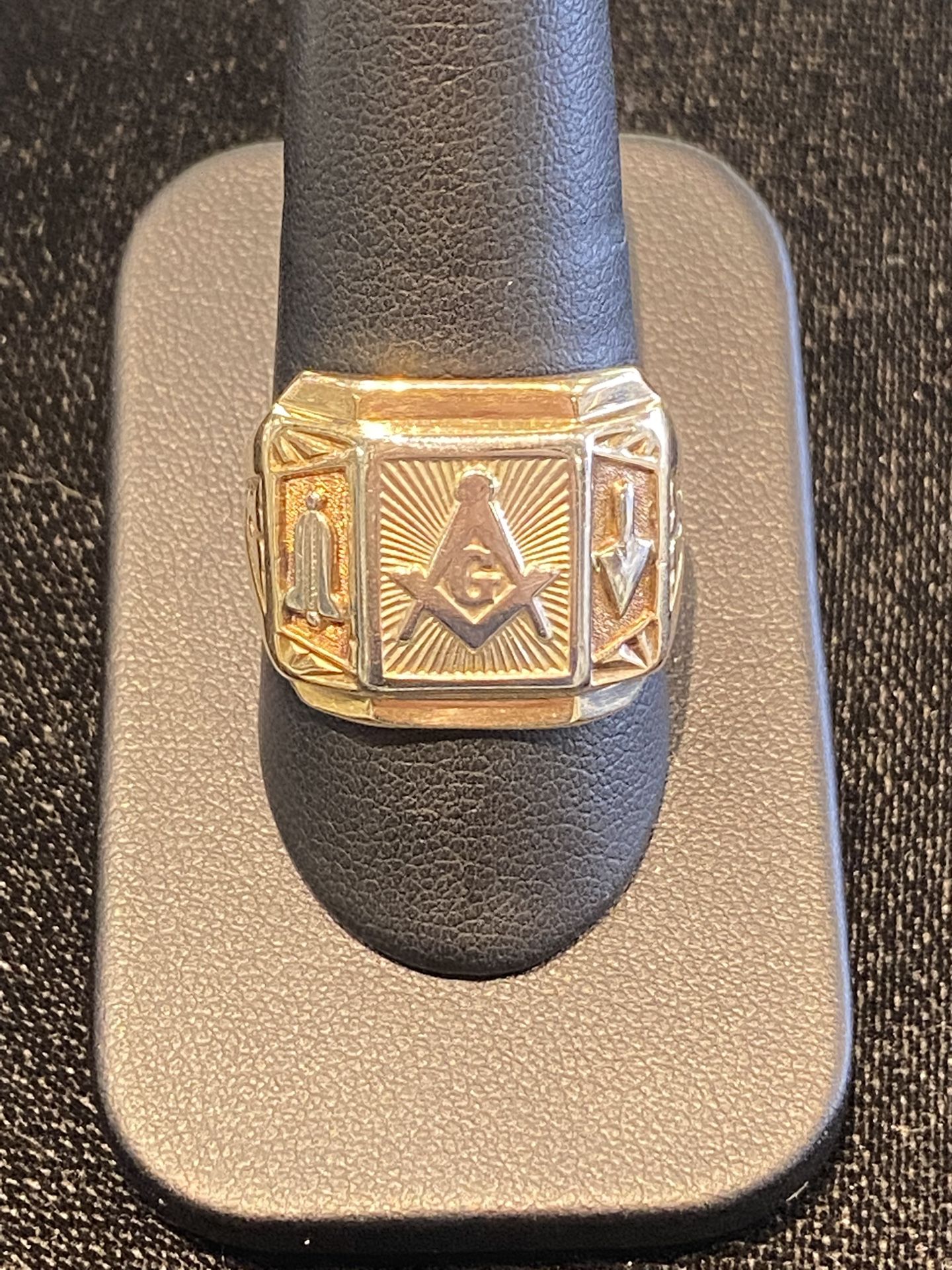 Freemason 10kt Gold Ring