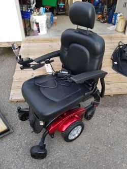 Golden compass sport power chair