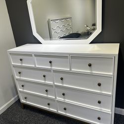 Bed Room furniture set