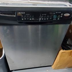 WHIRLPOOL GOLD DISHWASHER 