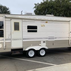 2005 Springdale 5th Wheel