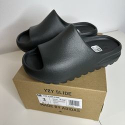 Yeezy Slides Onyx PS