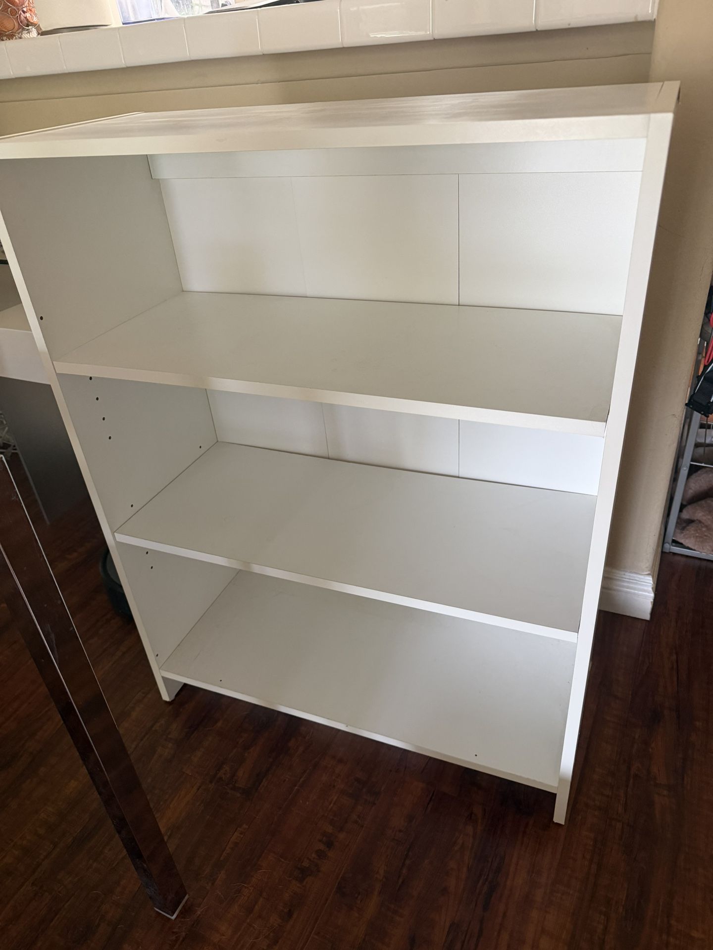 White 36.5in tall Bookcase
