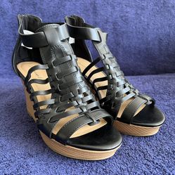 American Eagle Black Zip Wedge Heels Womens SIZE 7 1/2