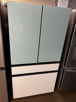 NEW SAMSUNG BESPOKE FOUR DOOR FULL SIZE REFRIGERATOR
