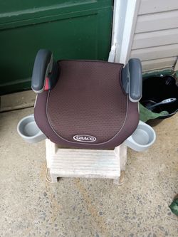 Booster seat with cup holders
