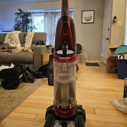 Bissell Vacuum Barely Used 