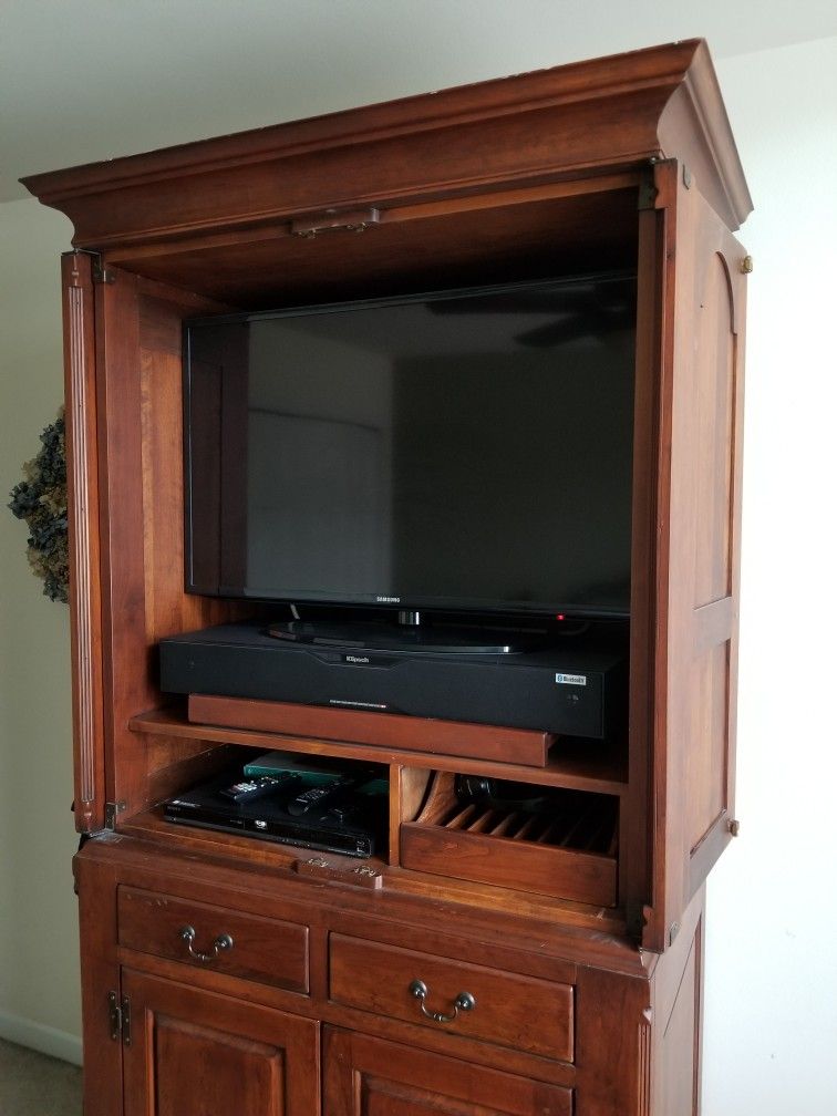 Bob Timberlake Armoire for Sale in WA OfferUp