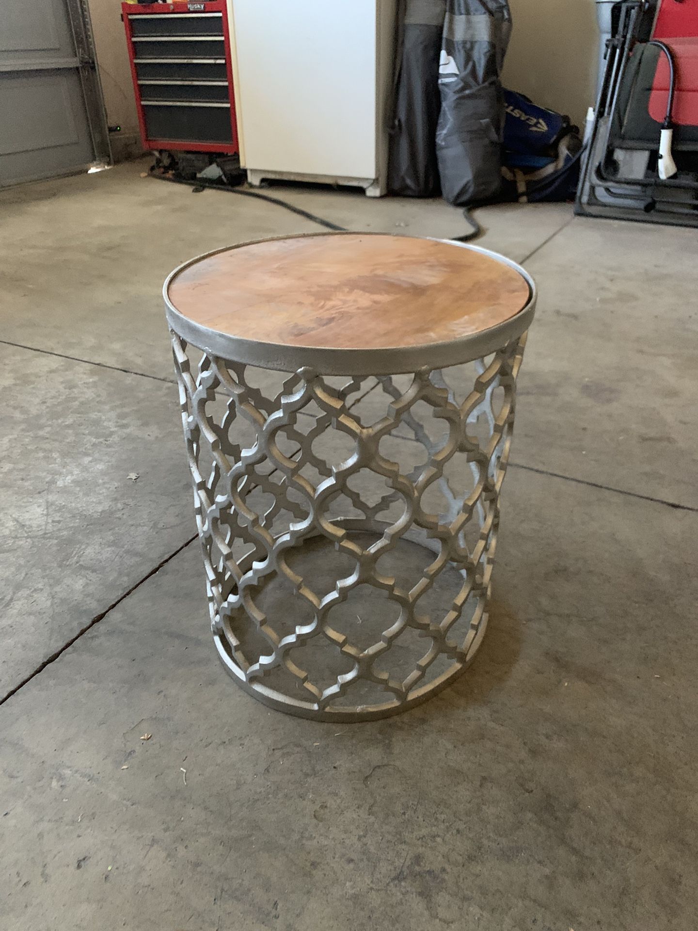 Decor End Table - Metal And Wood - Like New