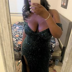 Emerald green prom dress