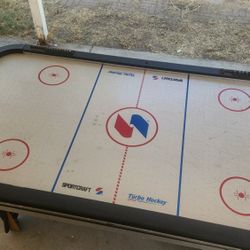 Air Hockey Table