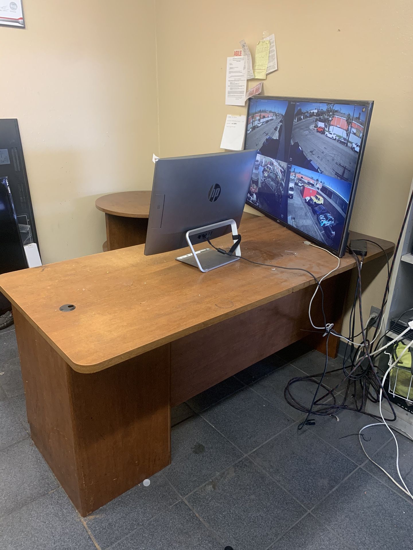 Free FREE OFFICE DESK