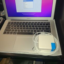 Apple MacBook Air 13-inch 2017 Laptop Silver  Core i5 -8gb SSD 128GB / Included New Plugin Charger