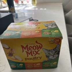 Meow Mix Poultry Cat Food